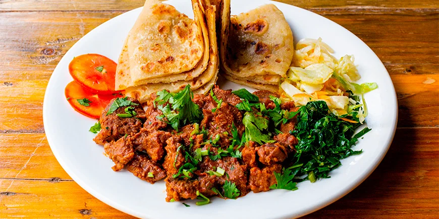 Nyama Choma mit Chapati-Brot