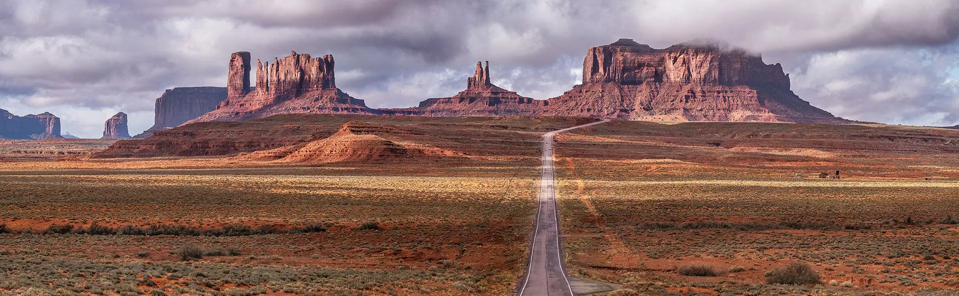 Die malerische Straße zum Monument Valley in Utah, USA
