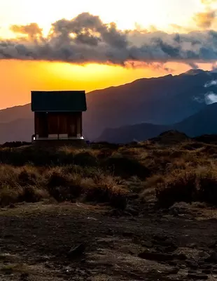 Sonnenuntergang im Shira Cave Camp am Kilimandscharo